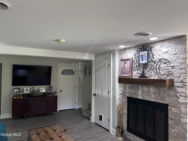 2321 Central Parkway, Schenectady, NY 12309
