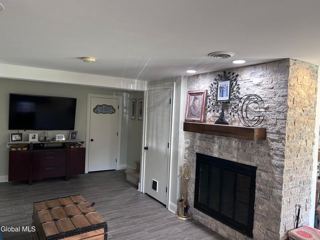 2321 Central Parkway, Schenectady, NY 12309