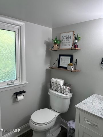 2321 Central Parkway, Schenectady, NY 12309