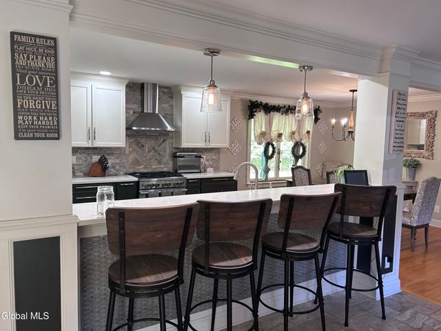 2321 Central Parkway, Schenectady, NY 12309