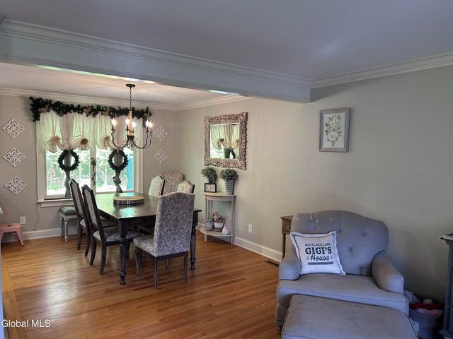 2321 Central Parkway, Schenectady, NY 12309
