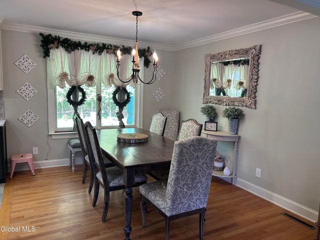 2321 Central Parkway, Schenectady, NY 12309