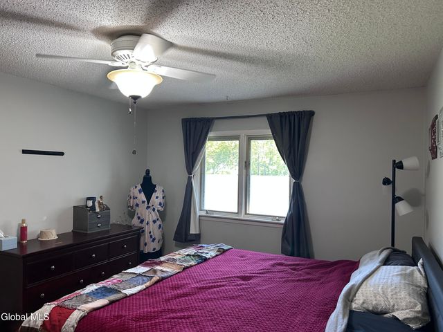 2321 Central Parkway, Schenectady, NY 12309