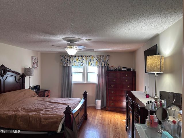2321 Central Parkway, Schenectady, NY 12309