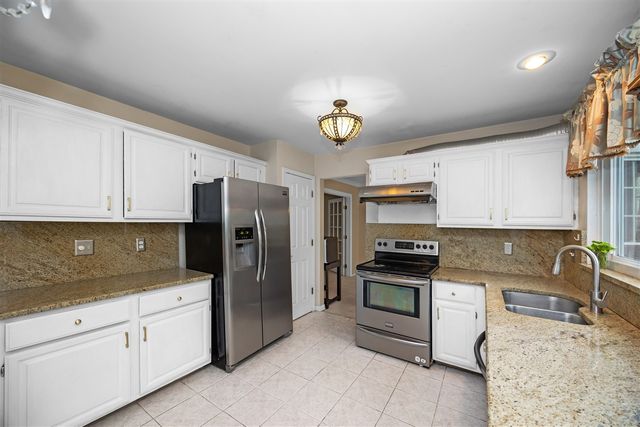 210 Whitney Drive, Rochester Hills, MI 48307