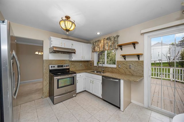 210 Whitney Drive, Rochester Hills, MI 48307