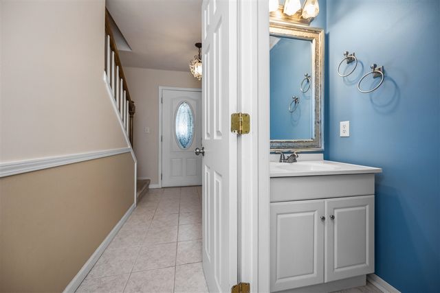 210 Whitney Drive, Rochester Hills, MI 48307