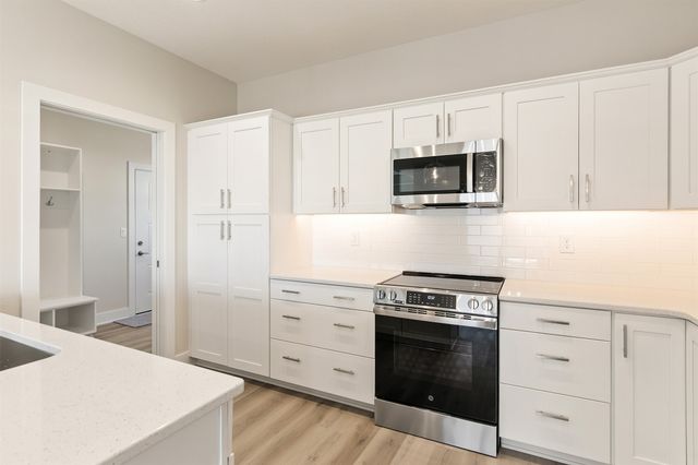 2525 SE Vintage Lane, Waukee, IA 50263