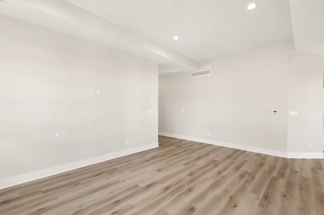 2525 SE Vintage Lane, Waukee, IA 50263