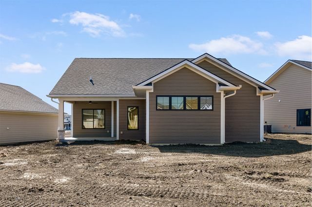 2525 SE Vintage Lane, Waukee, IA 50263