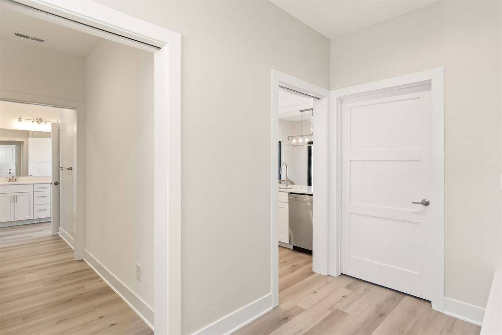2525 SE Vintage Lane, Waukee, IA 50263