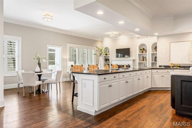 208 Saint Georges Drive, St Albans, MO 63073