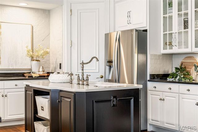 208 Saint Georges Drive, St Albans, MO 63073