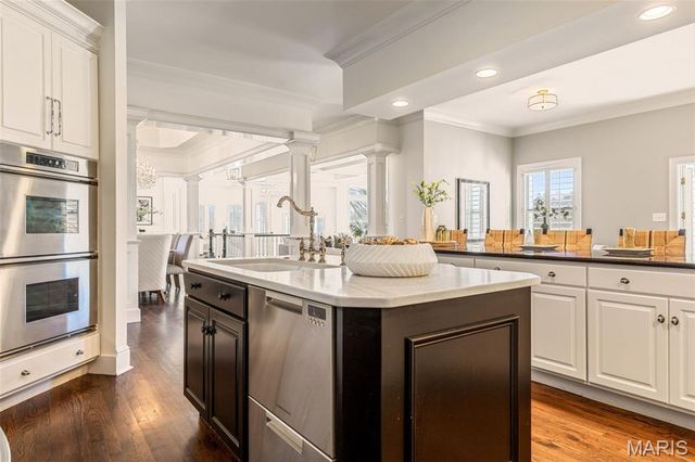 208 Saint Georges Drive, St Albans, MO 63073