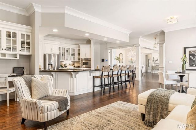 208 Saint Georges Drive, St Albans, MO 63073