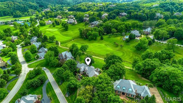 208 Saint Georges Drive, St Albans, MO 63073