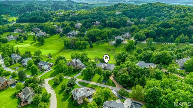 208 Saint Georges Drive, St Albans, MO 63073