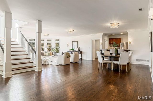 208 Saint Georges Drive, St Albans, MO 63073