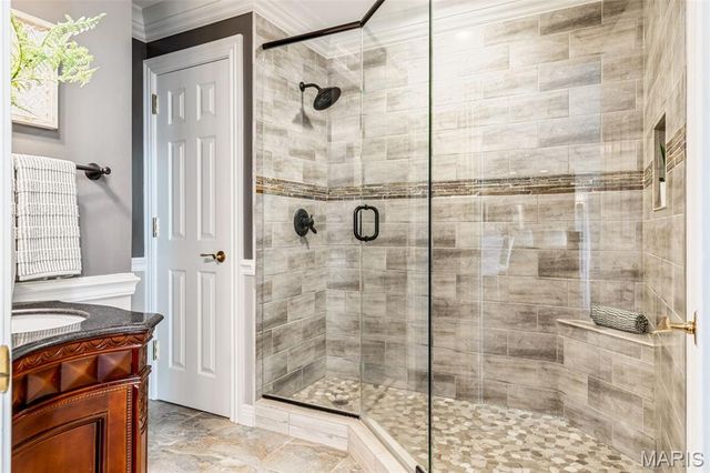 208 Saint Georges Drive, St Albans, MO 63073