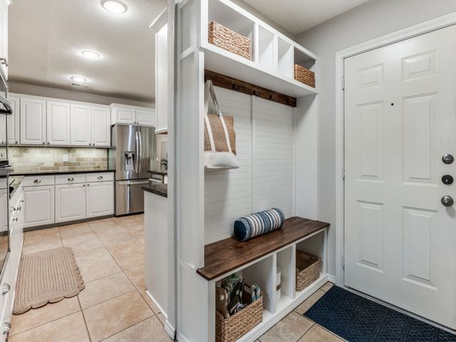 3824 Waldorf Circle, Dallas, TX 75229