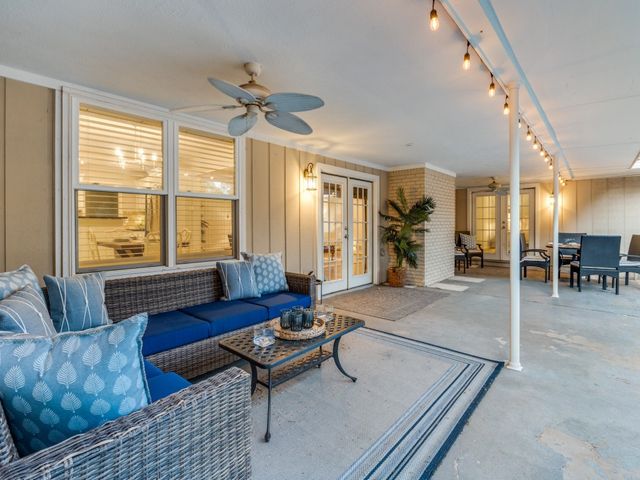 3824 Waldorf Circle, Dallas, TX 75229