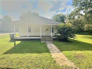 724 S Haynie Street, Skiatook, OK 74070