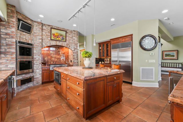 921 Morrall Dr., North Myrtle Beach, SC 29582