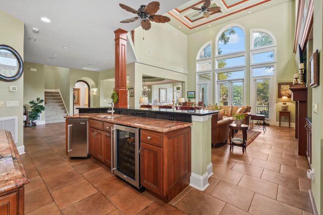921 Morrall Dr., North Myrtle Beach, SC 29582