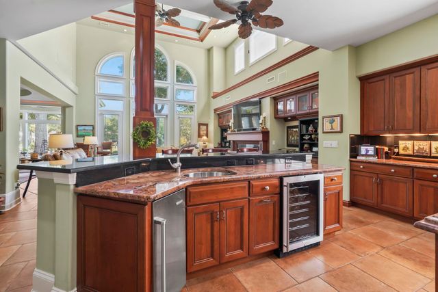 921 Morrall Dr., North Myrtle Beach, SC 29582