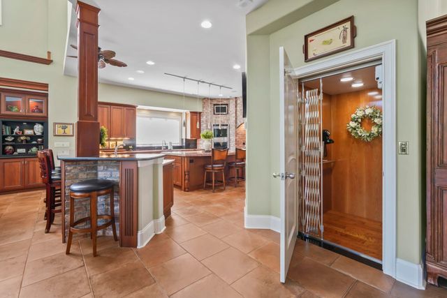 921 Morrall Dr., North Myrtle Beach, SC 29582