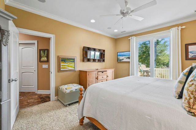 921 Morrall Dr., North Myrtle Beach, SC 29582