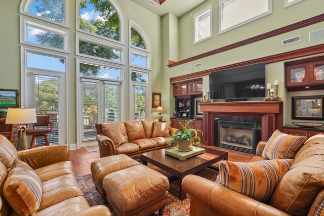 921 Morrall Dr., North Myrtle Beach, SC 29582