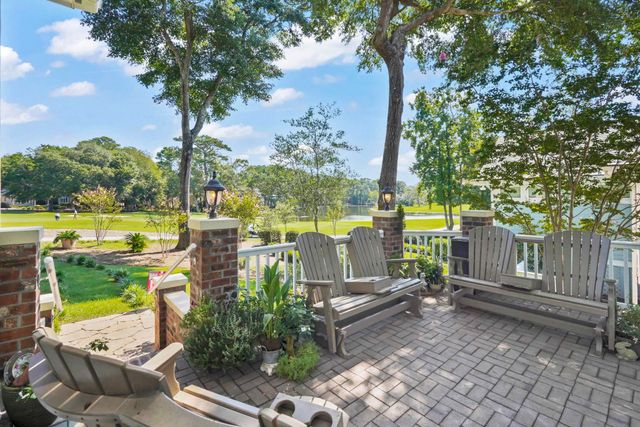 921 Morrall Dr., North Myrtle Beach, SC 29582