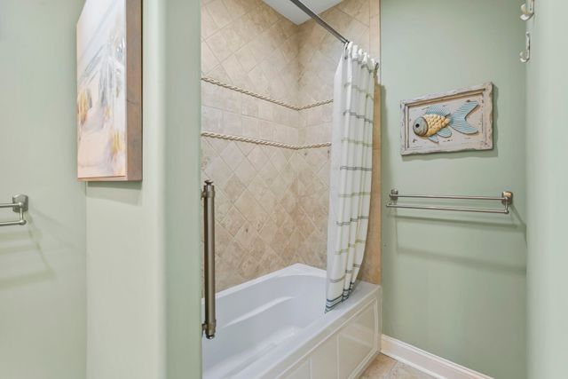 921 Morrall Dr., North Myrtle Beach, SC 29582