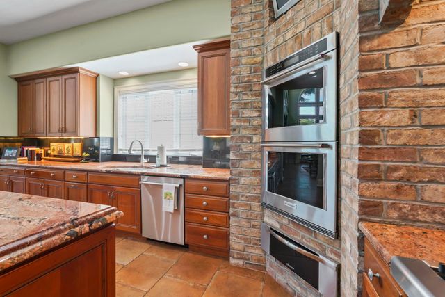 921 Morrall Dr., North Myrtle Beach, SC 29582