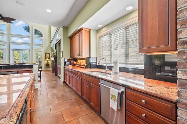 921 Morrall Dr., North Myrtle Beach, SC 29582