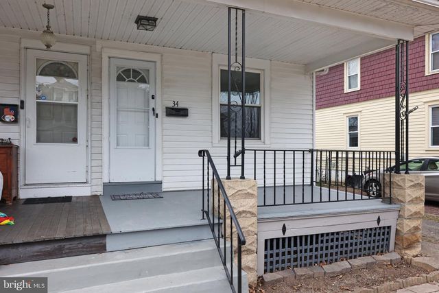 34 E HENDRICKSON AVE, Morrisville, PA 19067
