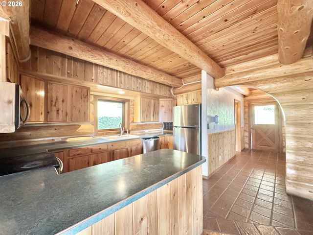 550 53RD Ave, Salem, OR 97304