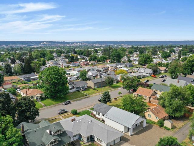 1647 E Gordon Ave, Spokane, WA 99207