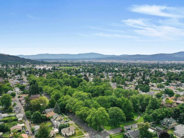1647 E Gordon Ave, Spokane, WA 99207