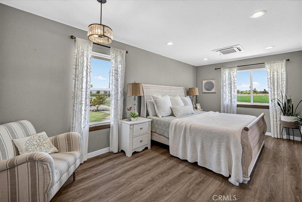 Image 21 of property listing at 1762 County Road R, Willows, CA 95988