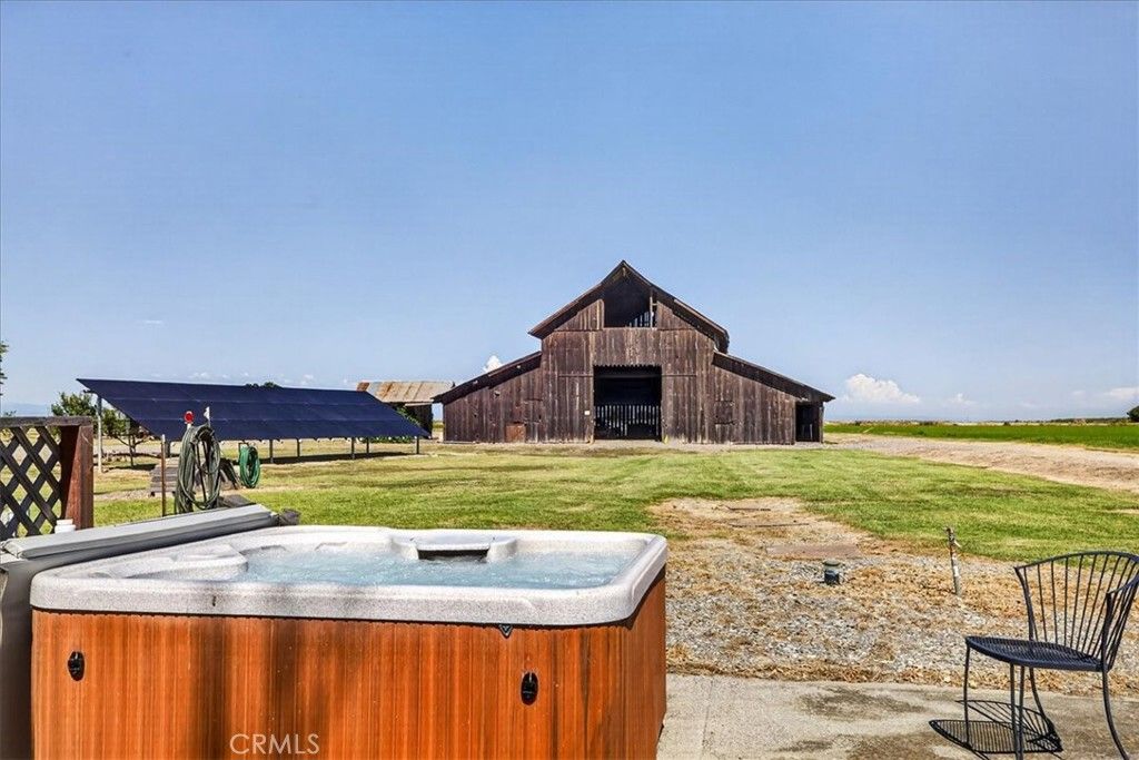 Image 38 of property listing at 1762 County Road R, Willows, CA 95988