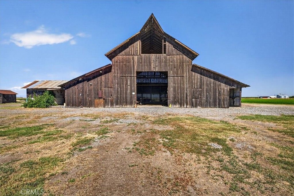 Image 42 of property listing at 1762 County Road R, Willows, CA 95988