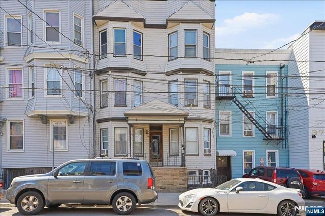 33 Thorne Street 4, Jersey City, NJ 07307