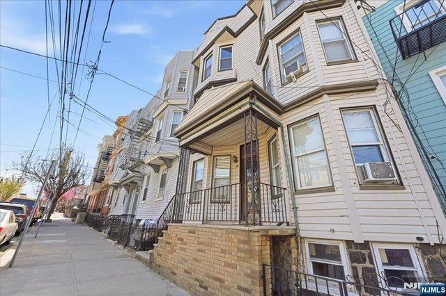 33 Thorne Street 4, Jersey City, NJ 07307