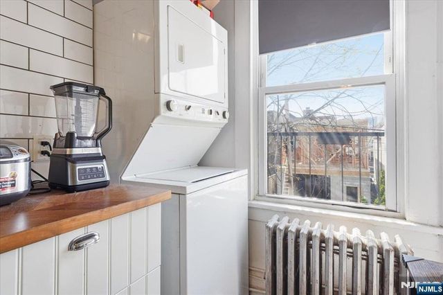 33 Thorne Street 4, Jersey City, NJ 07307