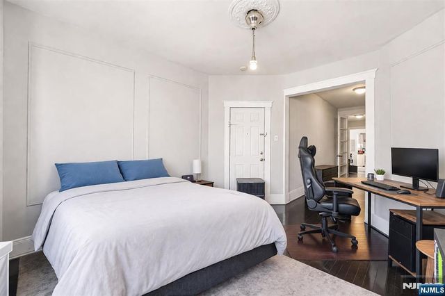 33 Thorne Street 4, Jersey City, NJ 07307