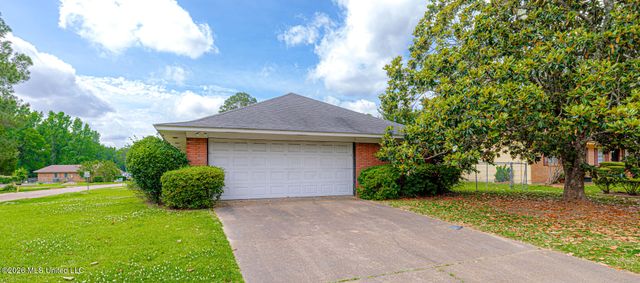 6605 Abraham Lincoln Drive, Jackson, MS 39213