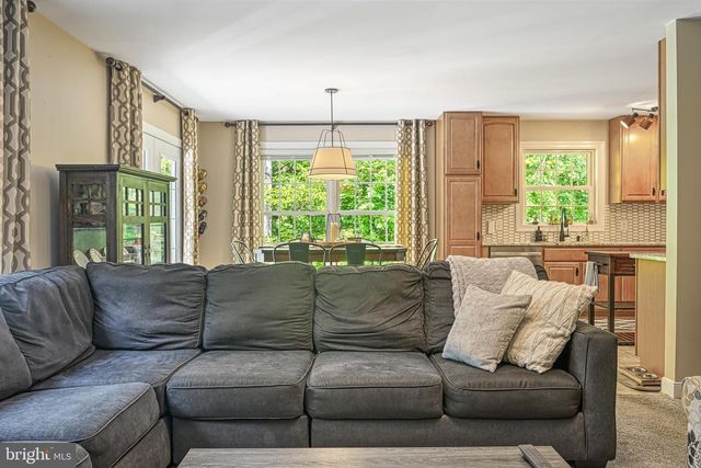 222 BATTLEFIELD RD, Locust Grove, VA 22508