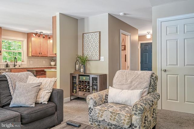 222 BATTLEFIELD RD, Locust Grove, VA 22508